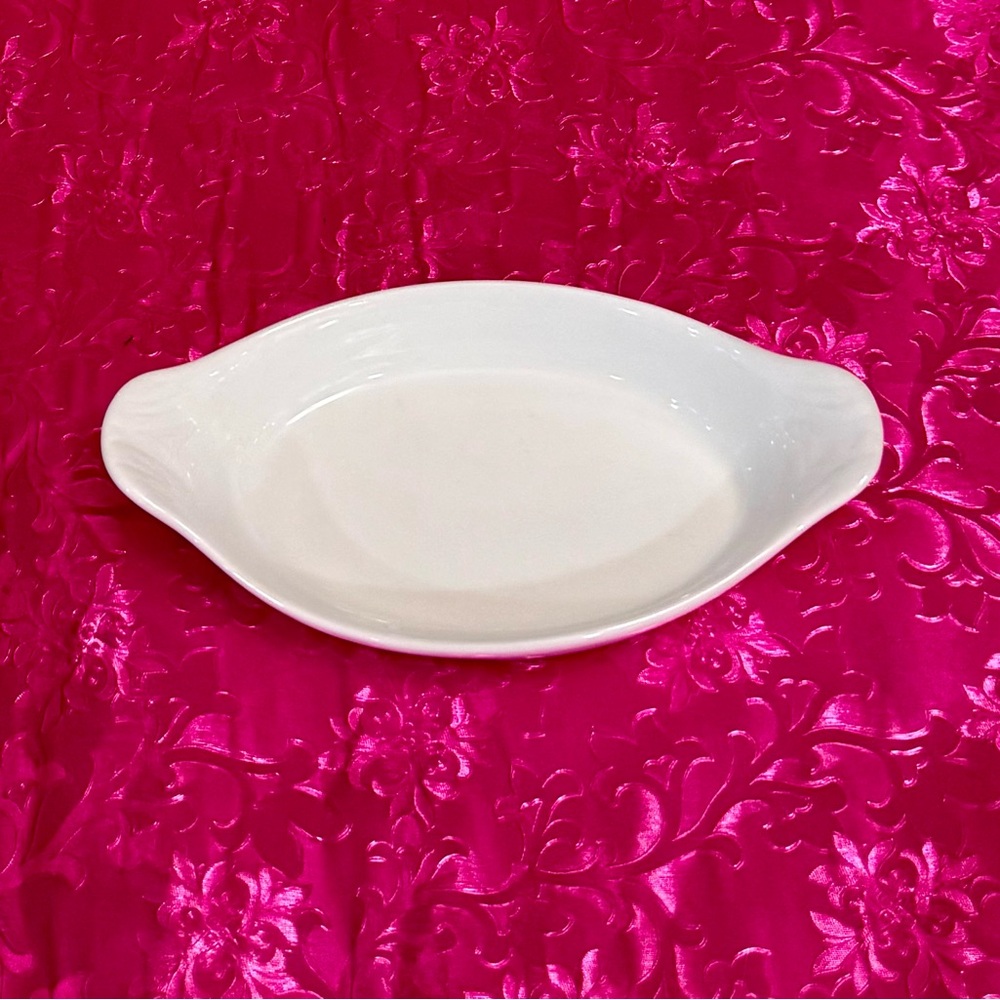 Bodum White Porcelain Oval Dipping Sauce Dish.